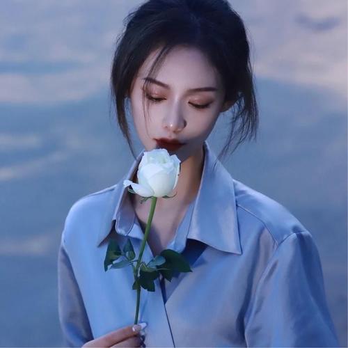 女生寂寞孤独伤感高清头像