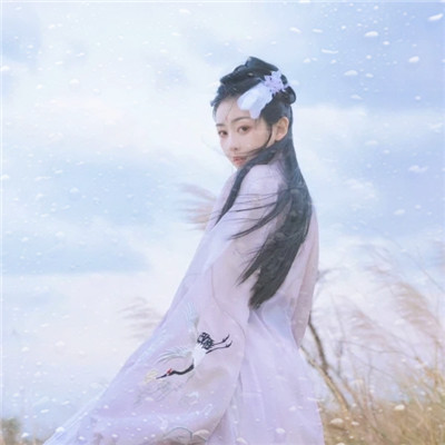 水珠特效唯美高清女生头像