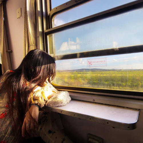 女生旅行旅游唯美高清头像 