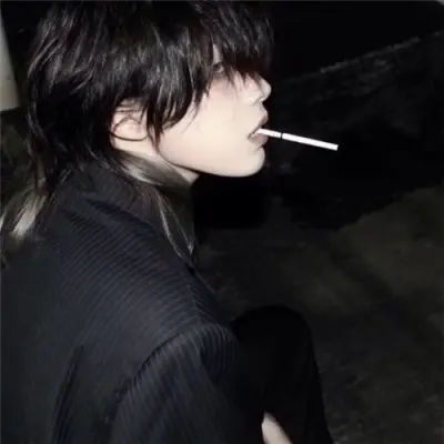 高级感抑郁男头高清