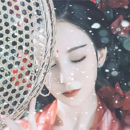 冬天飞雪特效女生唯美头像