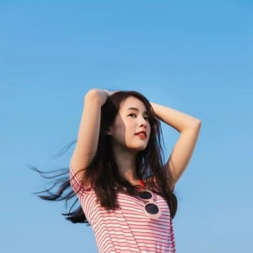 女生旅行旅游唯美高清头像 