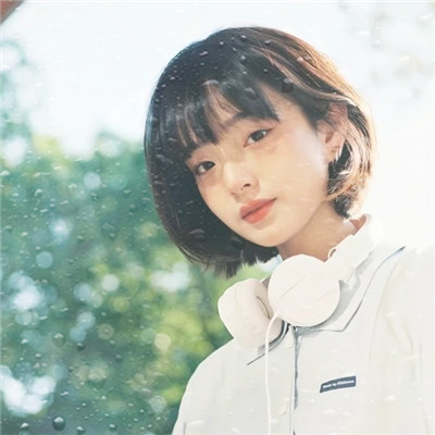 水珠特效唯美高清女生头像