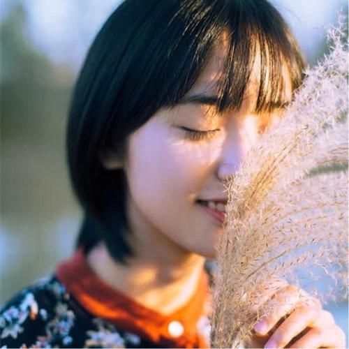 女生旅行旅游唯美高清头像 