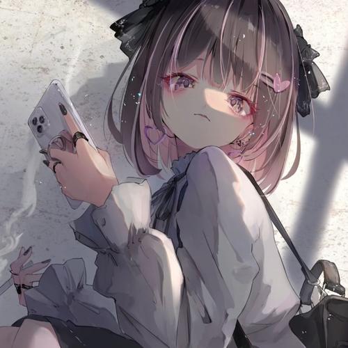 拿手机动漫女生头像