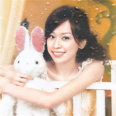 水珠特效唯美高清女生头像