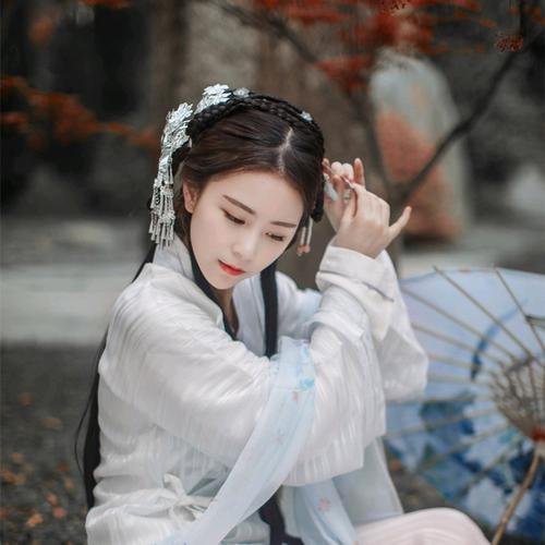 头像女生简单气质温柔
