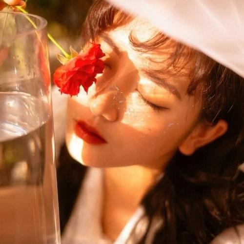 怀旧头像女
