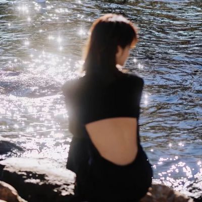情侣头像真人一人一半