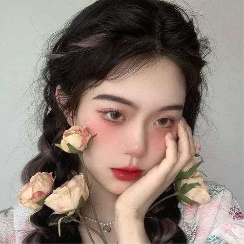 头像女生简单气质温柔