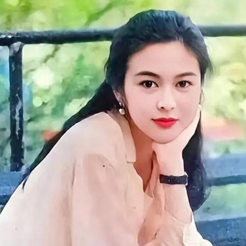 经典怀旧青春女生头像图片