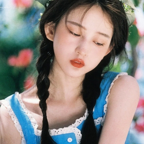 经典怀旧复古风青春女生头像