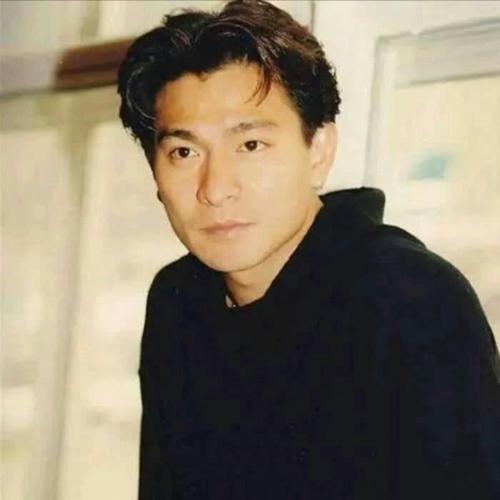 满满回忆的经典复古怀旧头像男生图片