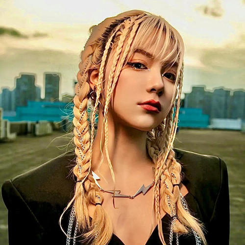 抖音女生头像最火的图片
