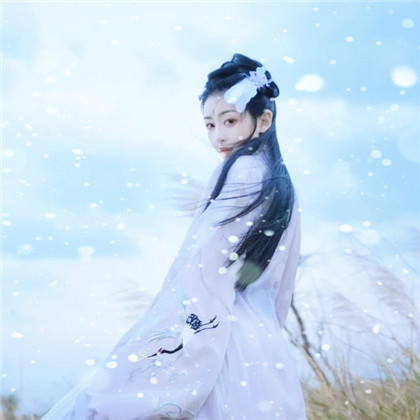 冬天飞雪特效女生唯美头像