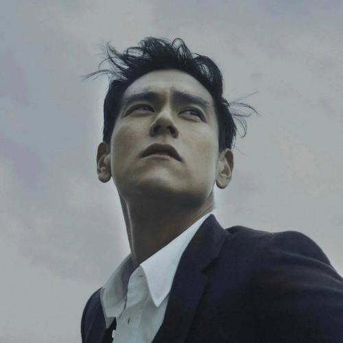 满满回忆的经典复古怀旧头像男生图片