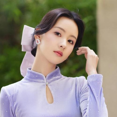 高雅成熟伤感女人头像图片