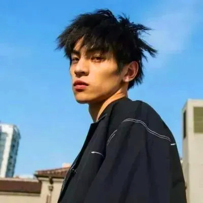 2025年男生必换的个性头像