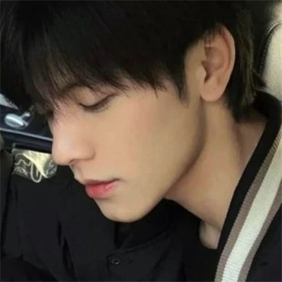 2025年引领潮流的男生头像