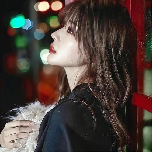 网易云emo伤感头像图片
