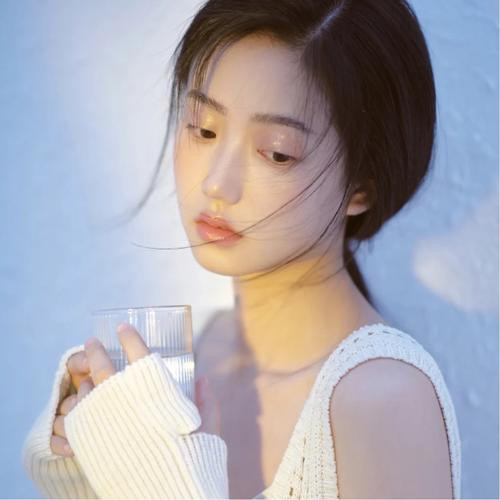 网易云头像女生伤感图片