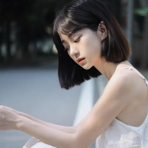 网易云头像女生伤感图片