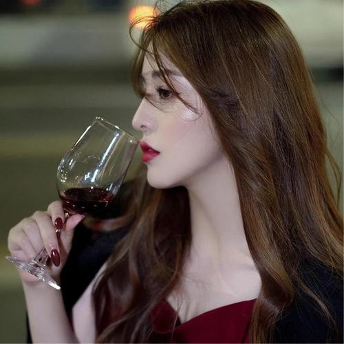 网易云头像女生伤感图片