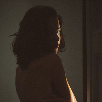 高级又沙雕的头像2025