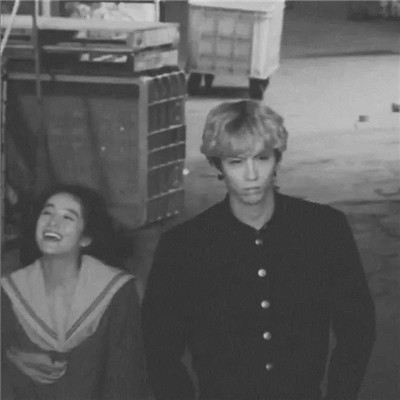 高级又沙雕的头像2025