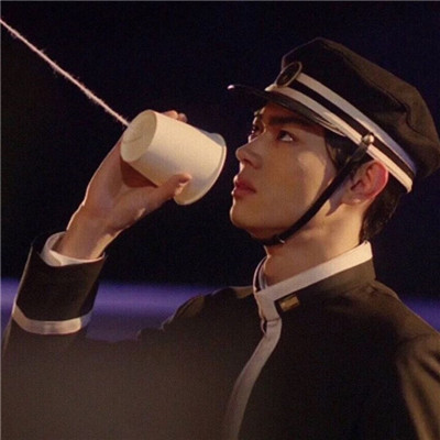 高级又沙雕的头像2025