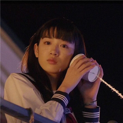 高级又沙雕的头像2025