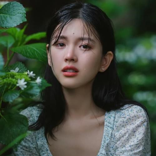伤感好看让人一看就心疼的图片头像