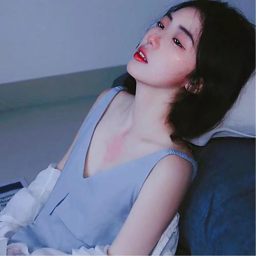 伤感好看让人一看就心疼的图片头像