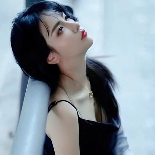 伤感好看让人一看就心疼的图片头像