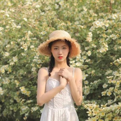 头像女生简单气质