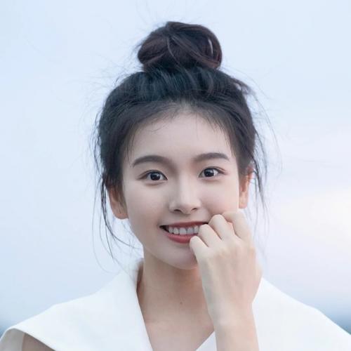 头像女生简单气质