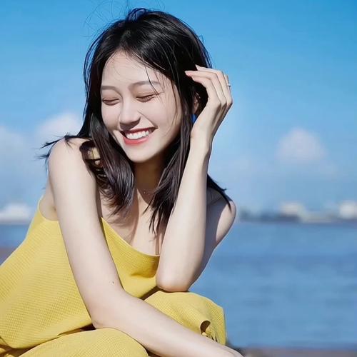 头像女生简单气质