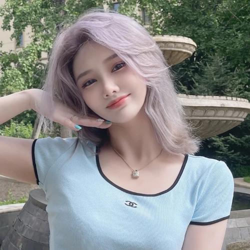 头像女生简单气质