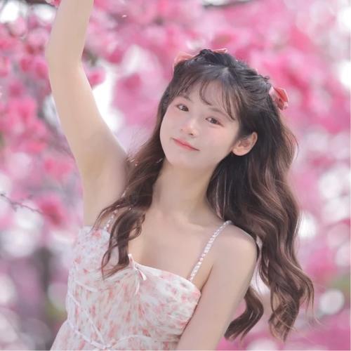 头像女生简单气质