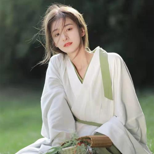 头像女生简单气质