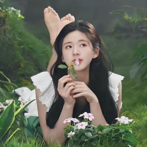 头像女生简单气质