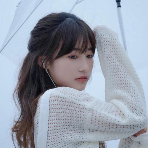 头像女生简单气质