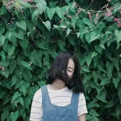 头像女生简单气质森系清新文艺高清图片
