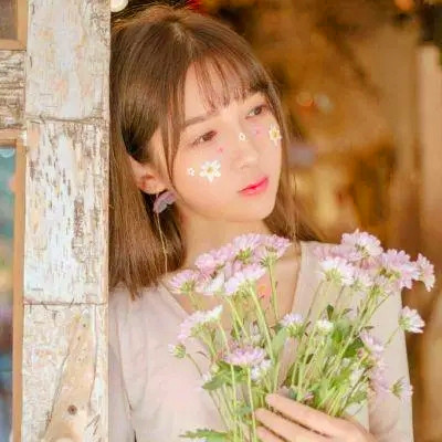 头像女生简单气质森系清新文艺高清图片