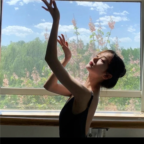 女生头像ins高级质感小众不易撞的图片