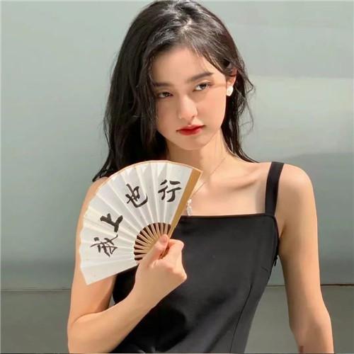 女生头像ins高级质感小众不易撞的图片