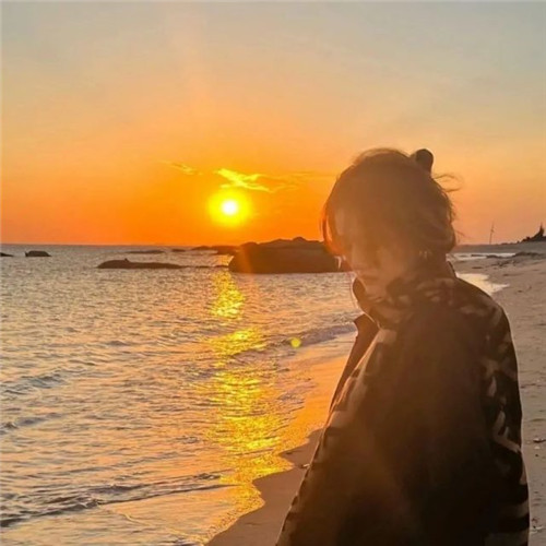 女生头像ins高级质感小众不易撞的图片