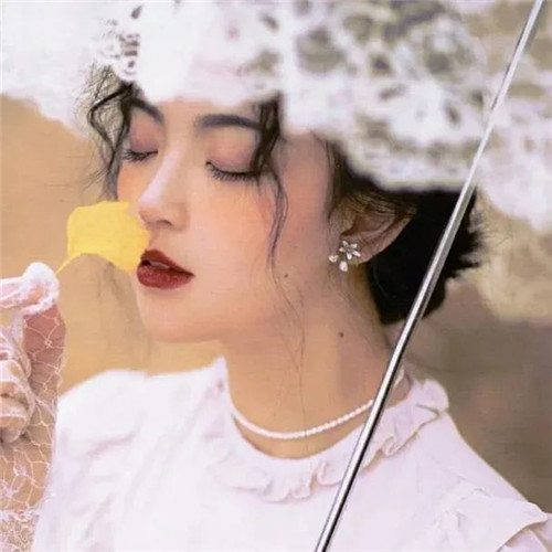 女生头像ins高级质感小众不易撞的图片
