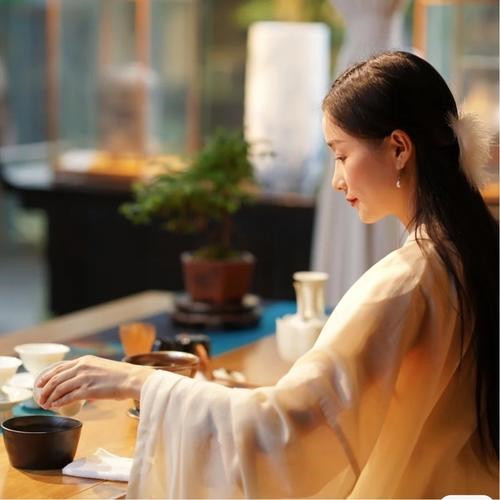 微信图片2025最新头像女生安静治愈图片