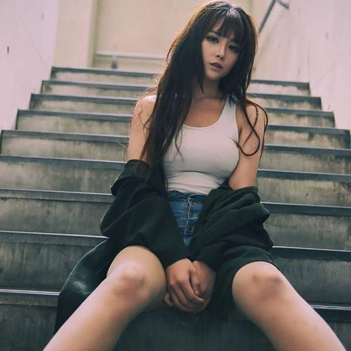 微信女生高清头像图片2025最火爆好看